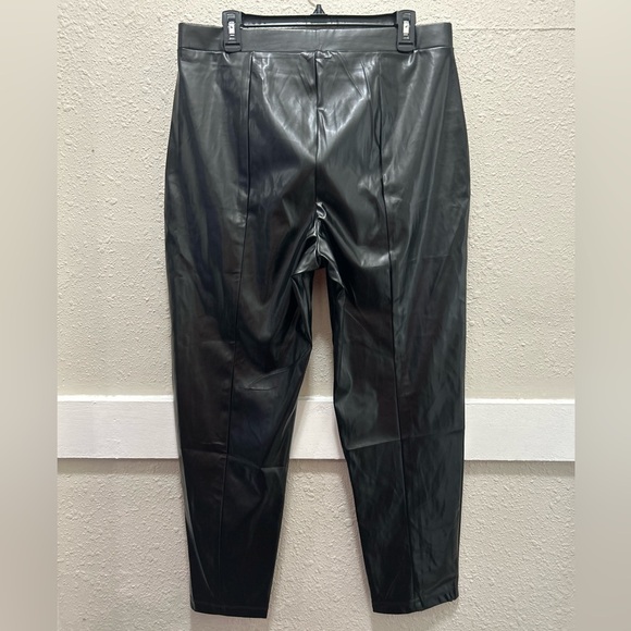 H Halston Faux Leather Seamed Pull-On Pants Large - Picture 3 of 8
